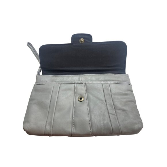 Gray Genuine Leather Clutch Wristlet Purse With Snap Closure & Interior Zipper P - Picture 3 of 7